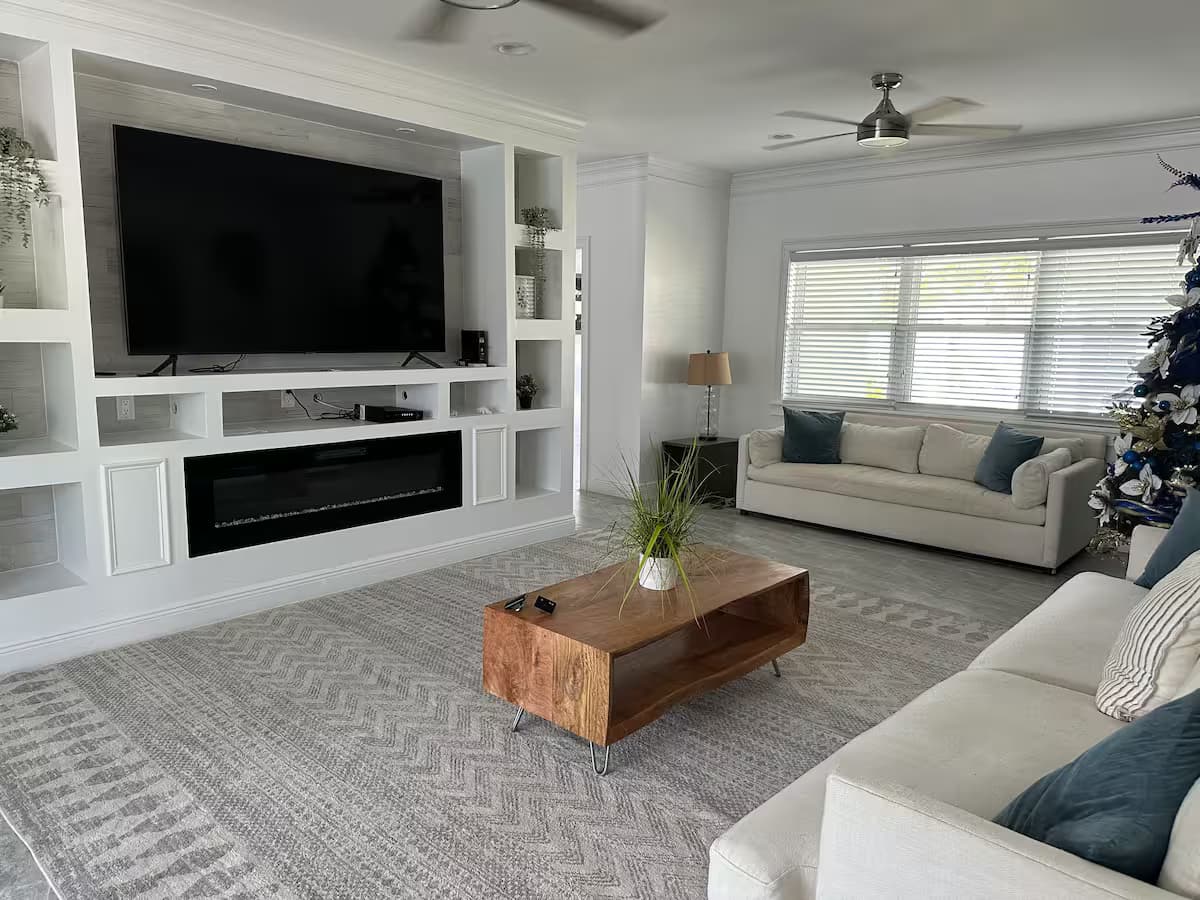 Freeport Home Image 3